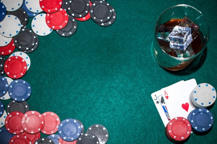 Pengguna menikmati layanan taruhan sepak bola dan live casino di hoki389